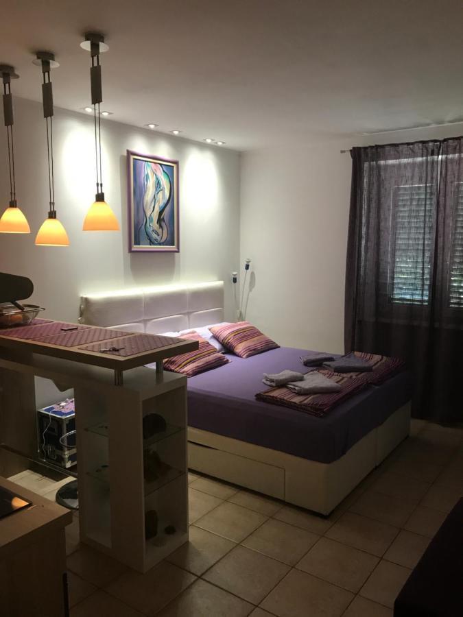 Studio Apartment Yess ,Split Extérieur photo